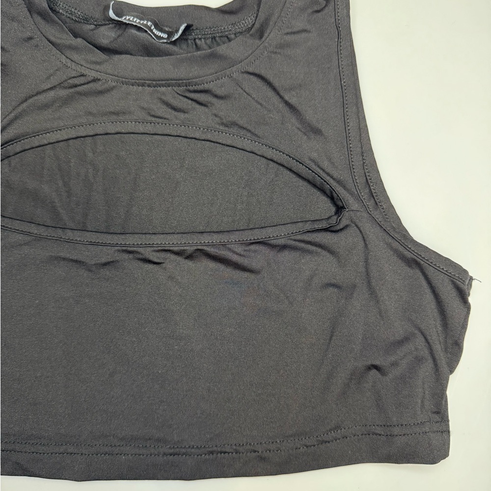 Pretty Little Thing Black Sleeveless Crop Top